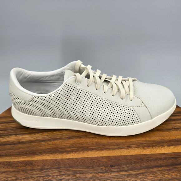 Cole Haan Shoes Mens 9.5 M Light Gray Leather Perforated Low Top Tennis Sneakers COLE HAAN Silver Grey Leather Sneakers/designer Perforated  main image 4